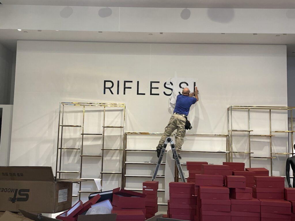 Dimensional letters install 